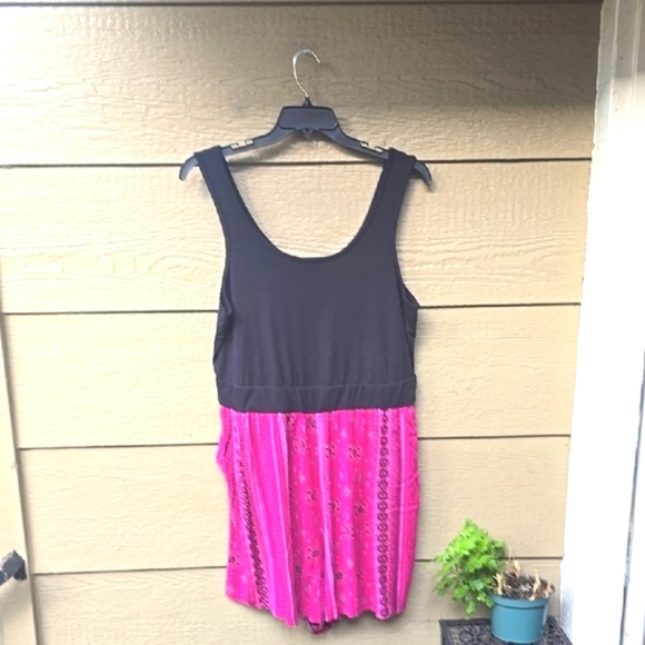 Torid Black Pink Knit Challis geo print tank Romper 2X - Picture 3 of 8